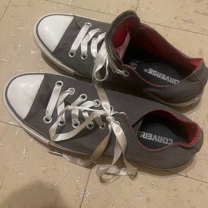 Gray/red converse